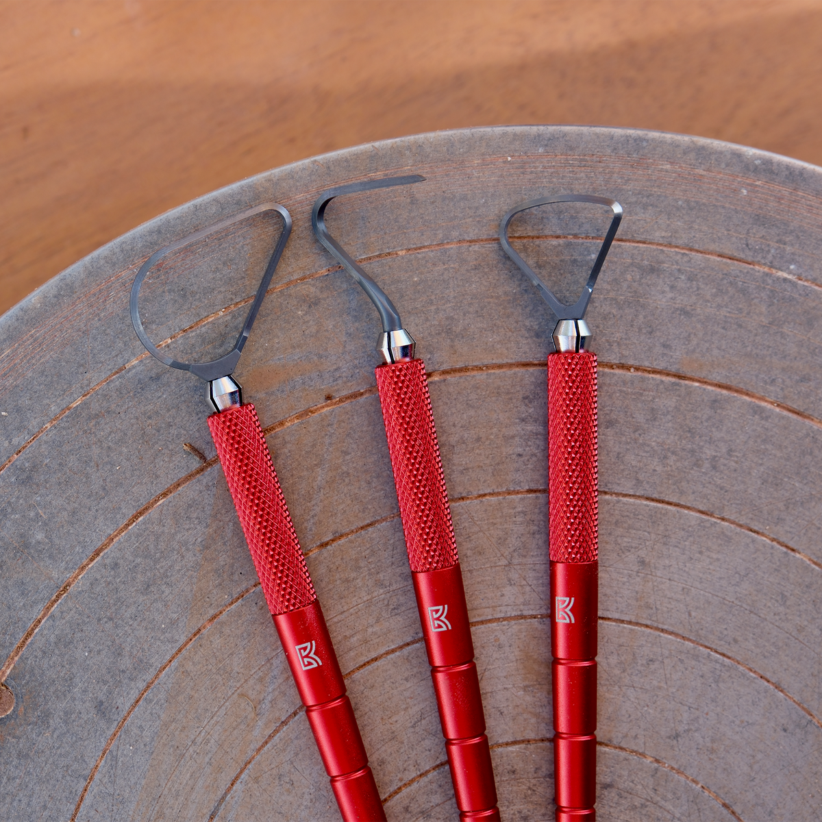 Close view of the Classic 7 tungsten blade held in the Dragonfly collet.