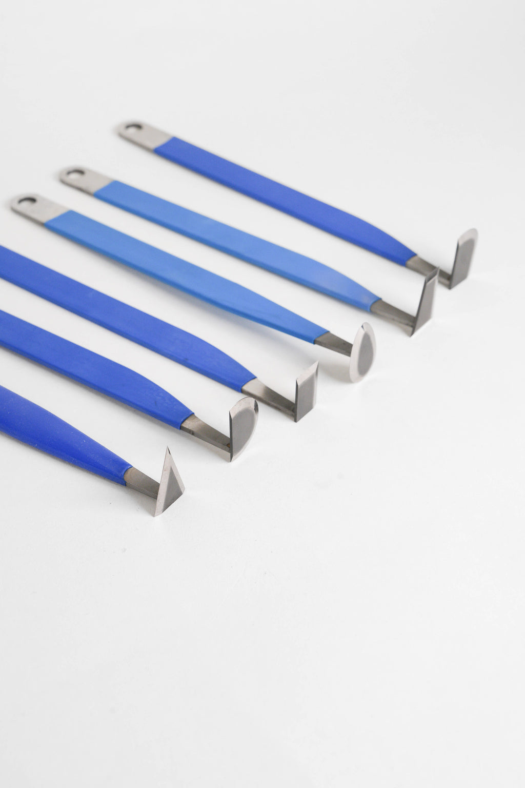Tungsten steel pottery trimming tool with straight edge for tidy walls and bases