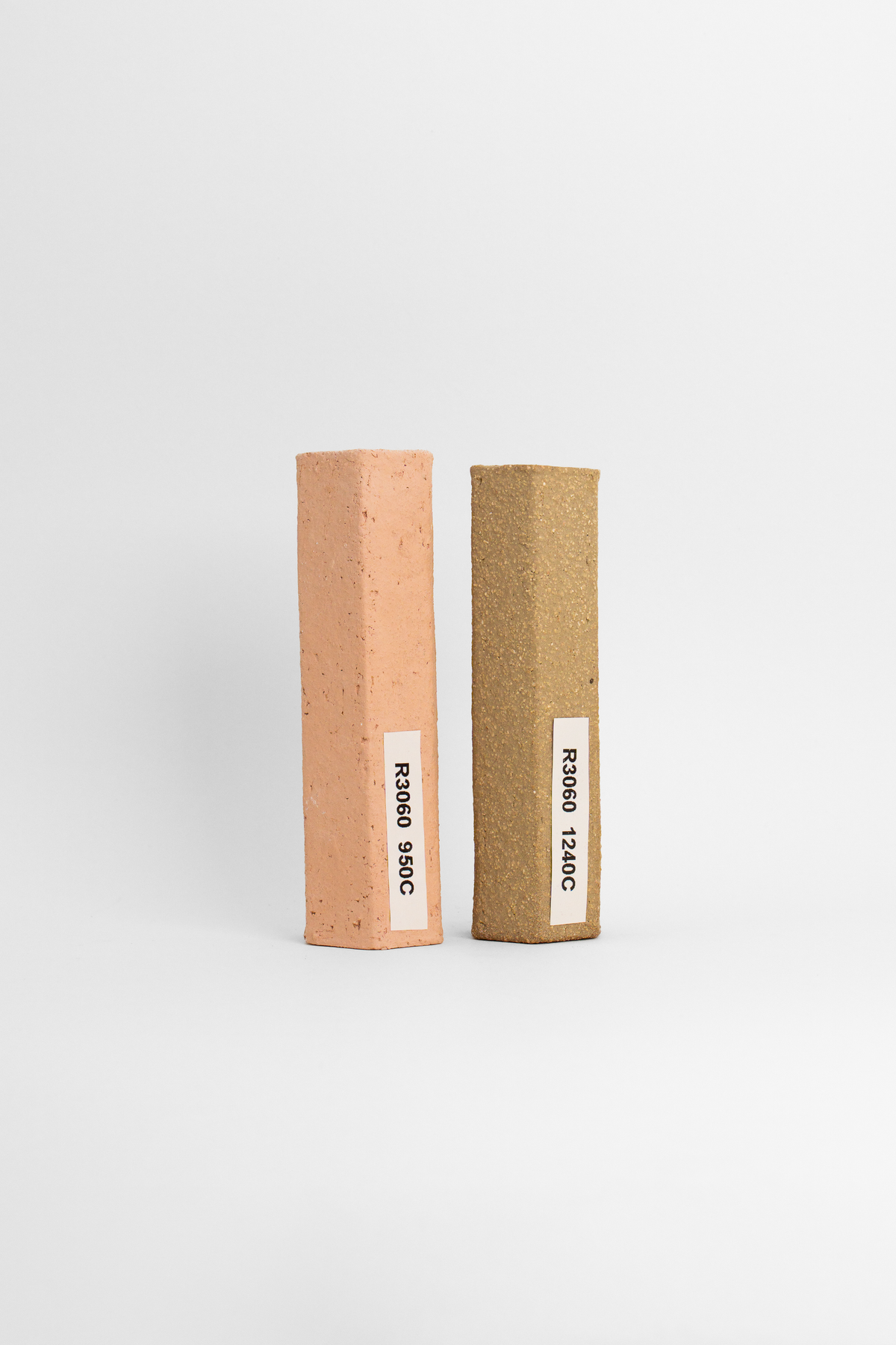 Crank stoneware clay from GLOST, an open grogged buff body for large hand-built forms