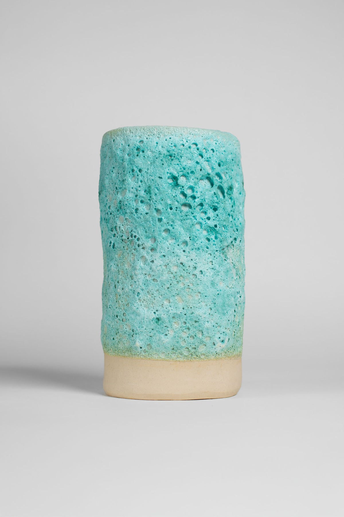 Sea Foam ceramic brush-on glaze with ocean-inspired textures, shifting from vibrant turquoise to light greens based on firing temperature.