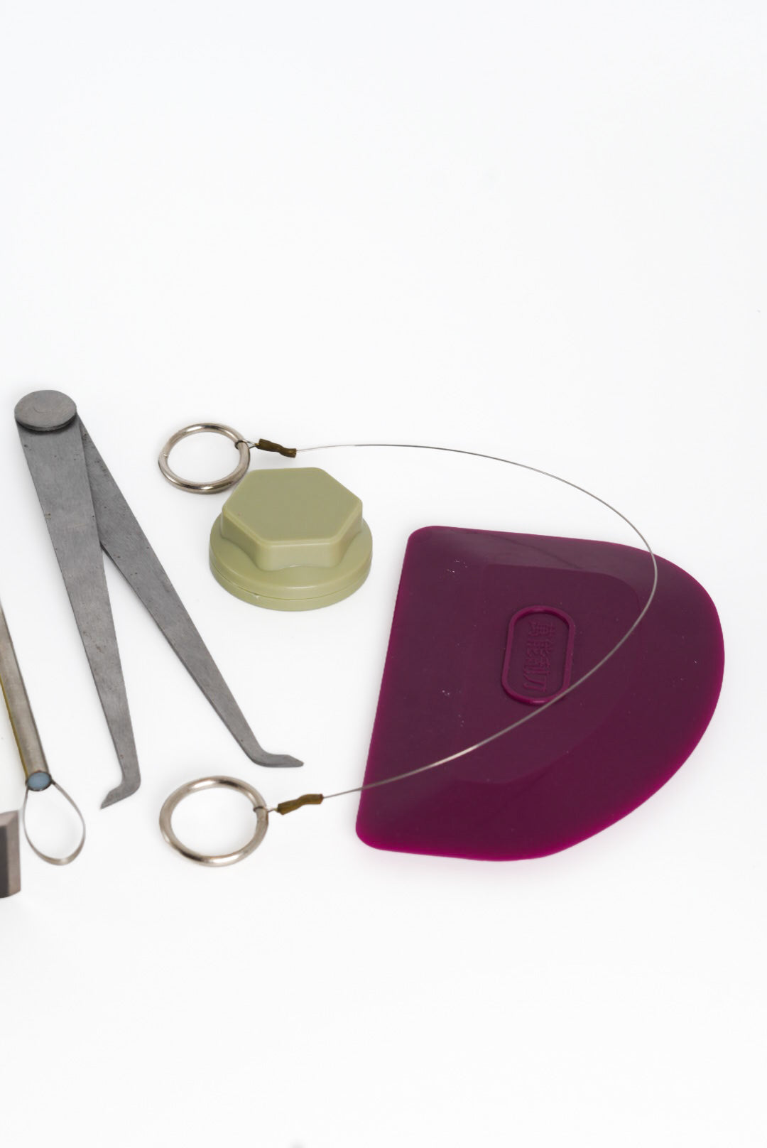 The Advanced Throwing Set, throwing and trimming tools together.