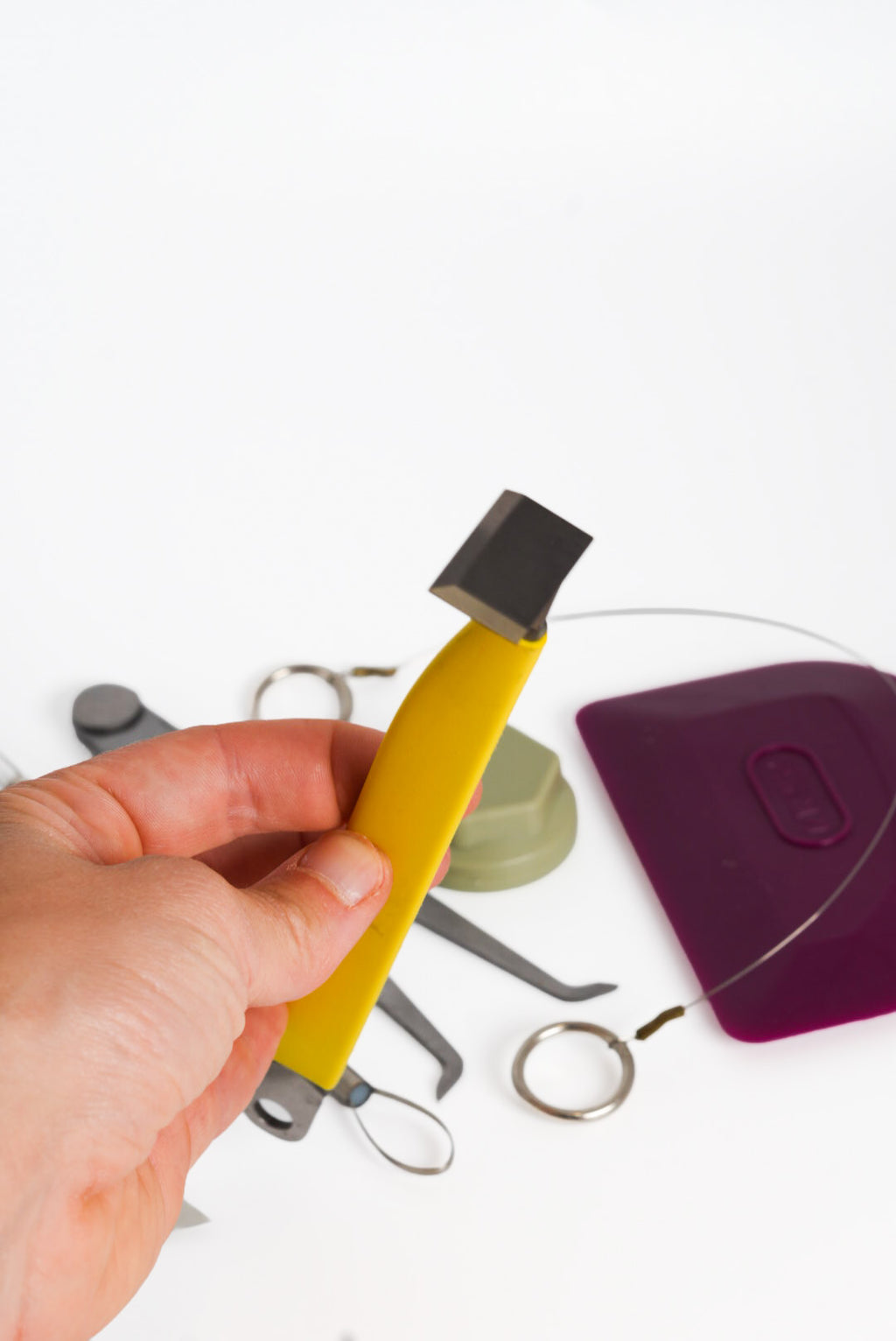 The tungsten trimming tool from the GLOST Advanced Throwing Set.