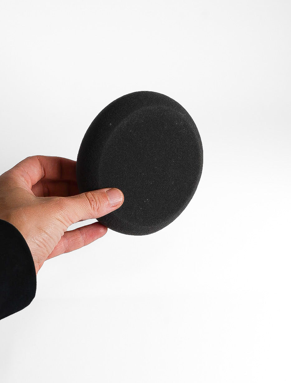 Black Sponge, Round